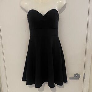 Seductions Sexy Black Strapless Short Cocktail  Dress good support Size Medium
